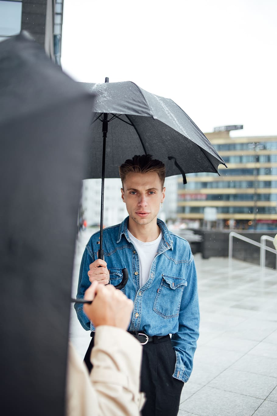 boy fashion a Chinese-style shirt holding a yellow umbrella poses for a  photo shoot. 27885755 Stock Photo at Vecteezy