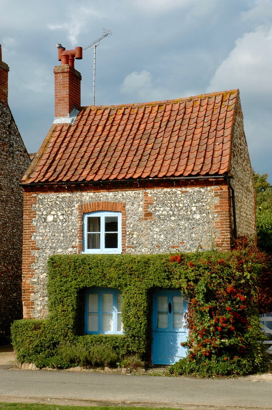 house, small, cottage, norfolk, mini, tile, tile roof, house facade, HD wallpaper