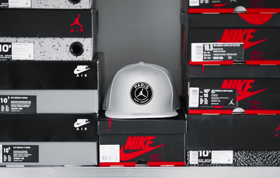 gray Air Jordan cap between Nike and Air Jordan shoe box lot, HD wallpaper