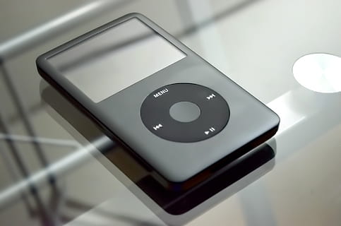 Gray Ipod Classic, apple, electronics, gadget, mp3 player, music HD wallpaper