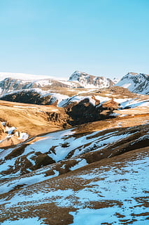 Brown Mountain With Snow during Dayitme, altitude, cold, daylight HD wallpaper