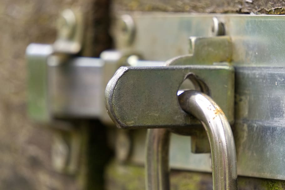 castle, padlock, bolt, closed, to, iron, metal, door, goal HD wallpaper