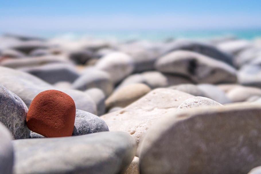 stone, red stone, different, different color, stones, stone beach HD wallpaper